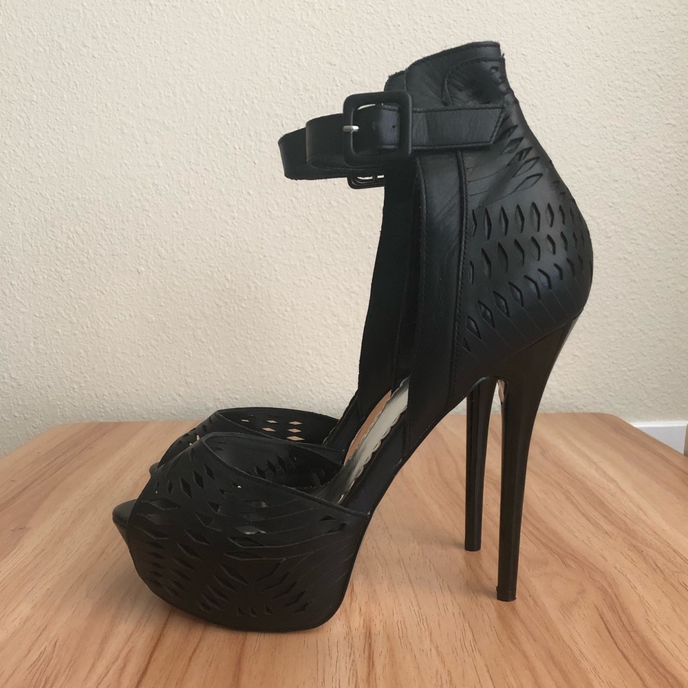 Peep toe ankle strap platform heels